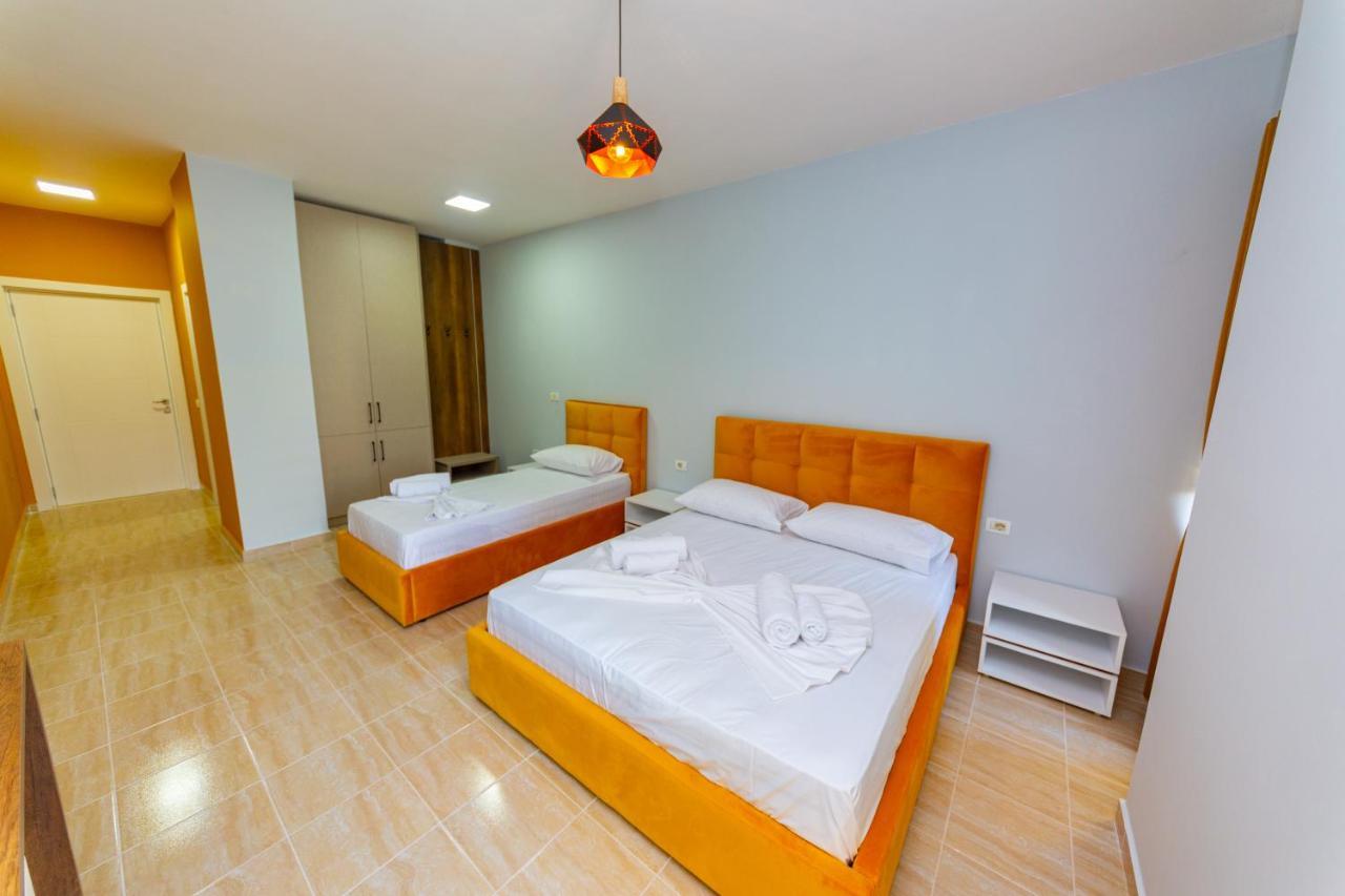 Ponari S Hotel Kryemedhej Екстер'єр фото