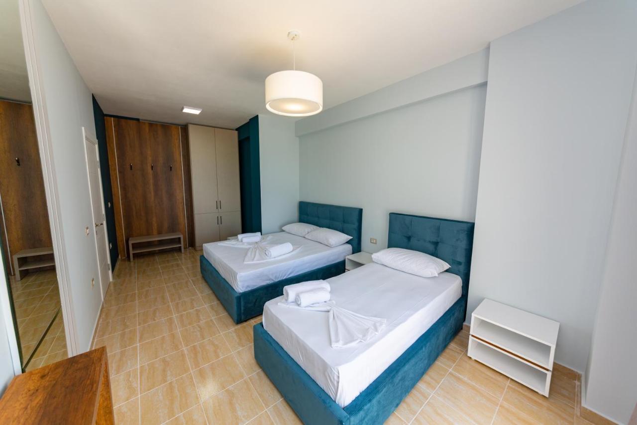 Ponari S Hotel Kryemedhej Екстер'єр фото