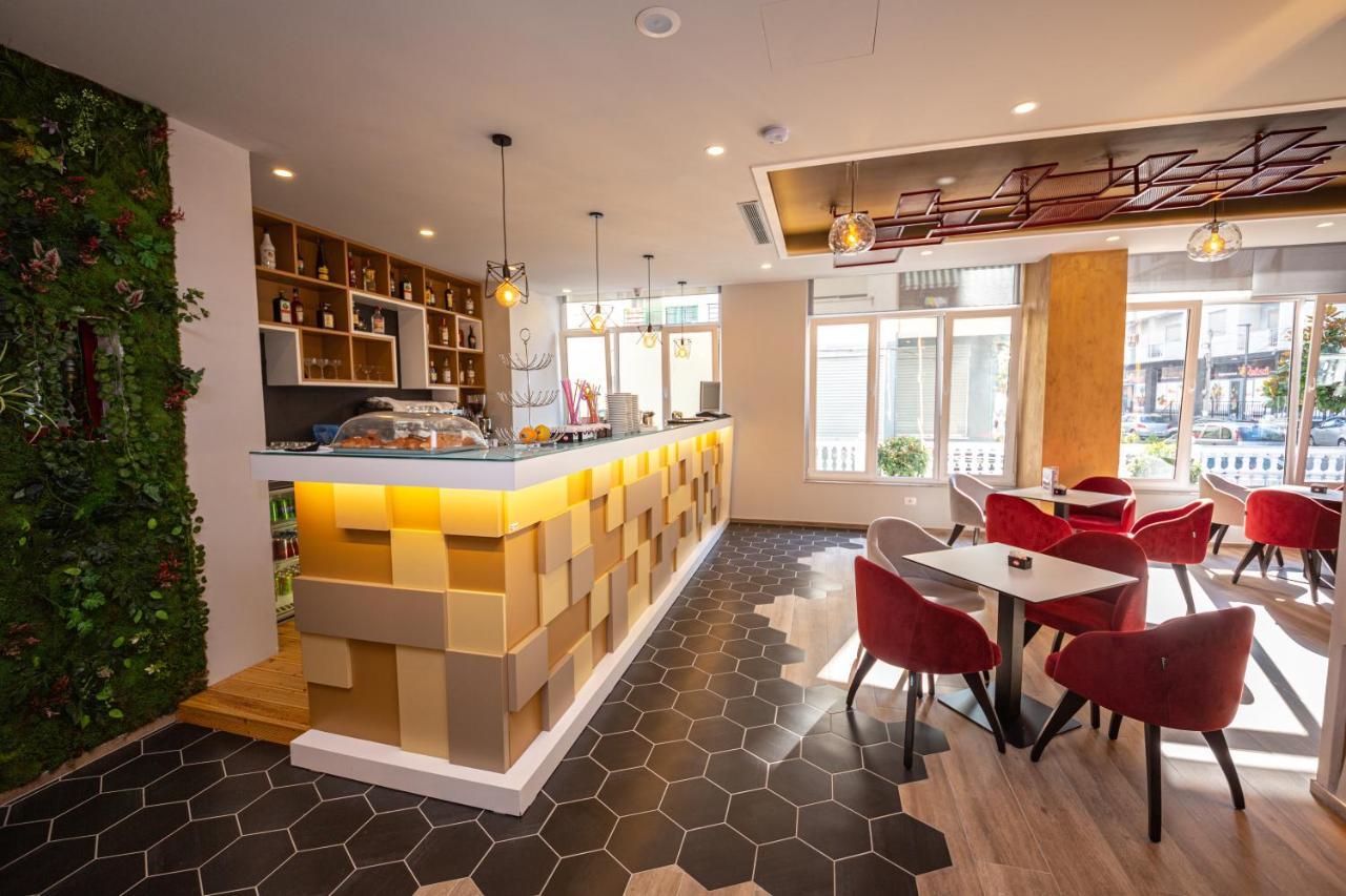 Ponari S Hotel Kryemedhej Екстер'єр фото
