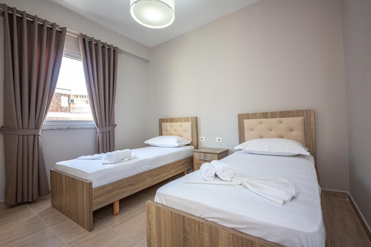 Ponari S Hotel Kryemedhej Екстер'єр фото
